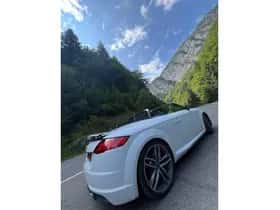 Audi TT (2016) thumbnail 2