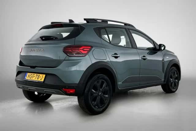 Dacia Sandero Stepway (2025) thumbnail 2