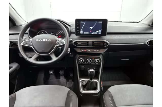 Dacia Sandero Stepway (2025) thumbnail 3