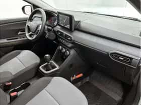 Dacia Sandero Stepway (2025) thumbnail 9