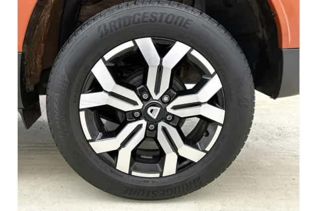 Dacia Duster (2022) thumbnail 4