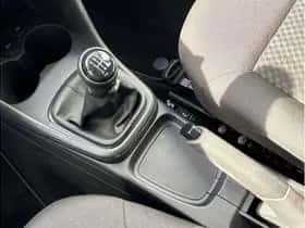 Volkswagen Polo (2016) thumbnail 12