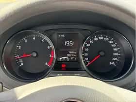 Volkswagen Polo (2016) thumbnail 13