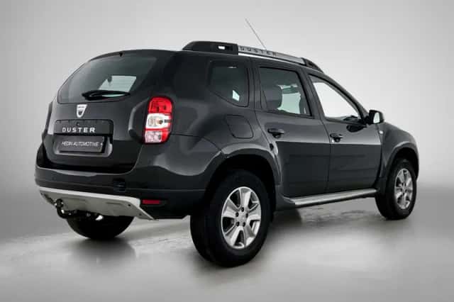 Dacia Duster (2015) thumbnail 2