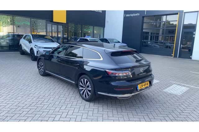 Volkswagen Arteon (2022) thumbnail 2