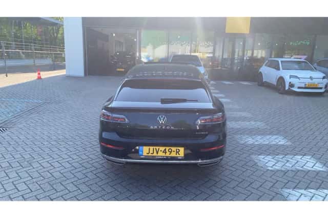 Volkswagen Arteon (2022) thumbnail 3