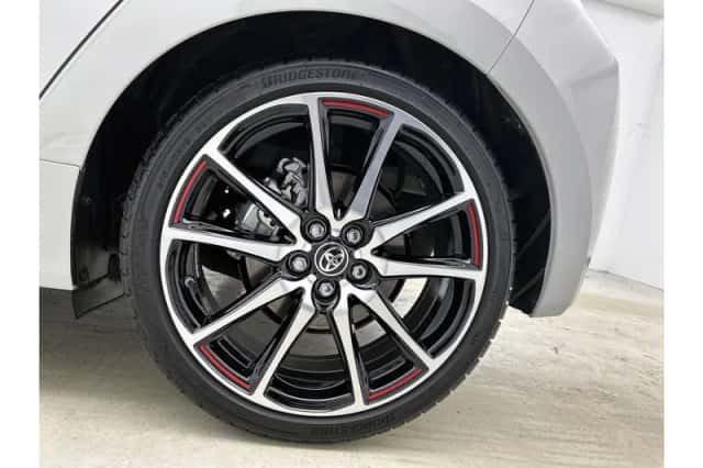 Toyota Yaris (2023) thumbnail 4