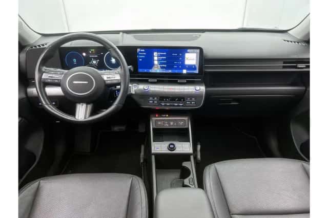 Hyundai Kona (2024) thumbnail 3