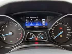 Ford Focus (2015) thumbnail 11