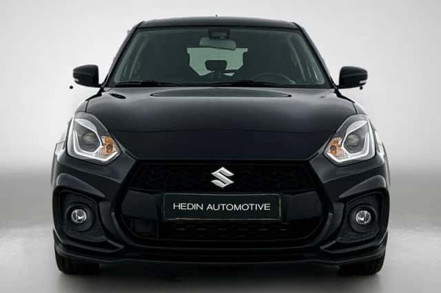 Suzuki Swift (2021) thumbnail 5