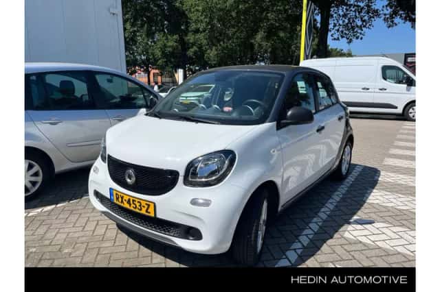 Smart Forfour (2018) thumbnail 1