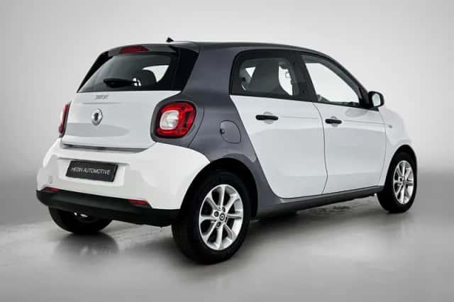 Smart Forfour (2018) thumbnail 2