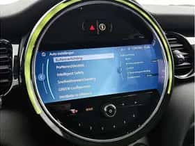 MINI Cooper (2023) thumbnail 32