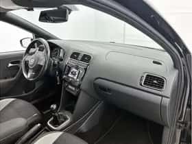 Volkswagen Polo (2013) thumbnail 9