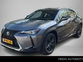 Lexus UX (2020)