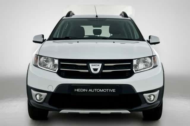 Dacia Sandero Stepway (2015) thumbnail 5