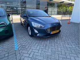 Ford Focus (2018) thumbnail 2