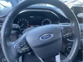 Ford Focus (2018) thumbnail 5
