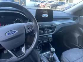 Ford Focus (2018) thumbnail 6