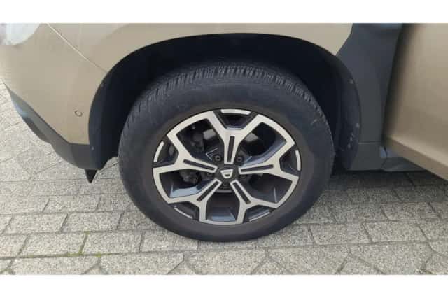 Dacia Duster (2020) thumbnail 6