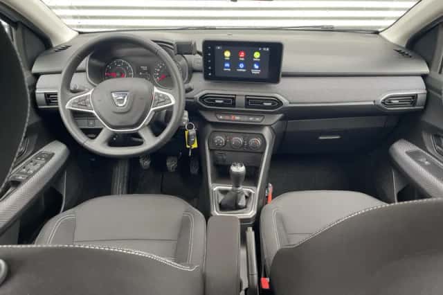 Dacia Sandero (2021) thumbnail 3