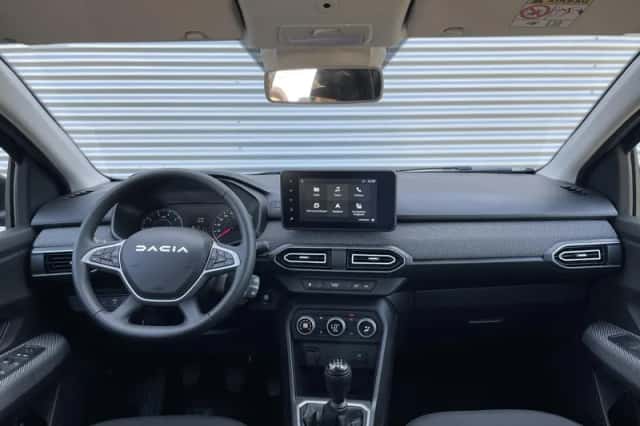 Dacia Sandero (2025) thumbnail 3