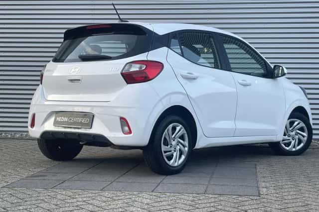 Hyundai i10 (2023) thumbnail 2