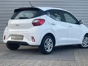 Hyundai i10 (2023) thumbnail 2