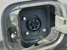 Hyundai Santa Fe (2022) thumbnail 32