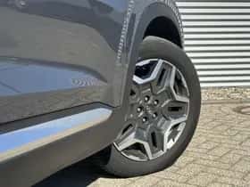 Hyundai Santa Fe (2022) thumbnail 8