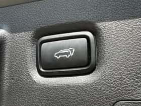 Hyundai Santa Fe (2022) thumbnail 10