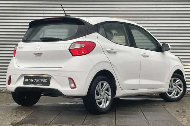 Hyundai i10 (2023) thumbnail 2