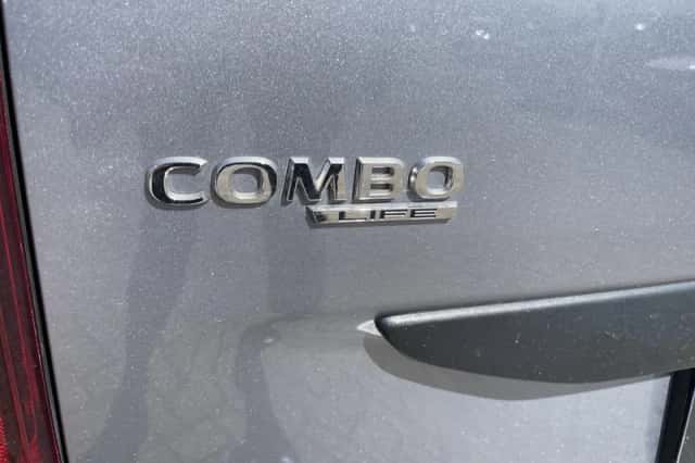 Opel Combo (2019) thumbnail 6