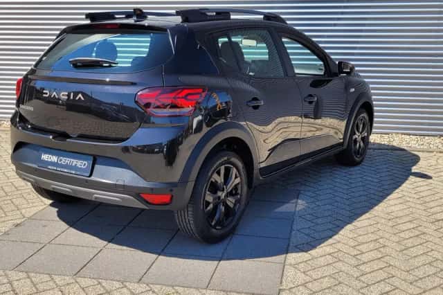 Dacia Sandero Stepway (2025) thumbnail 2