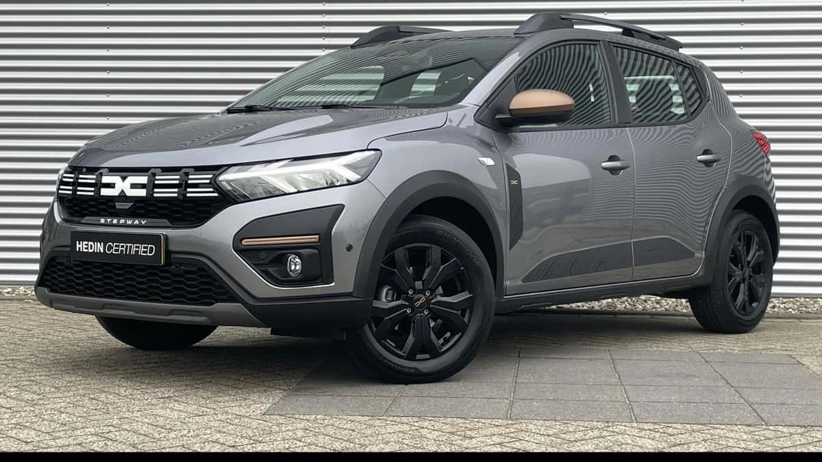 Dacia Sandero Stepway (2025) — foto 1