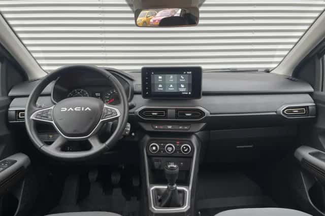 Dacia Sandero Stepway (2025) thumbnail 3
