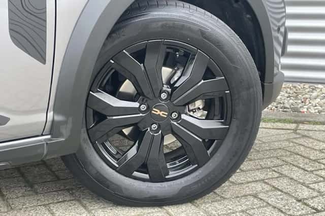Dacia Sandero Stepway (2025) thumbnail 5