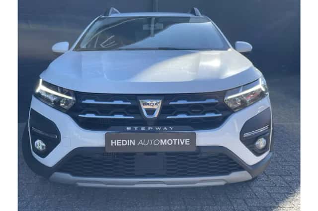 Dacia Sandero Stepway (2021) thumbnail 5