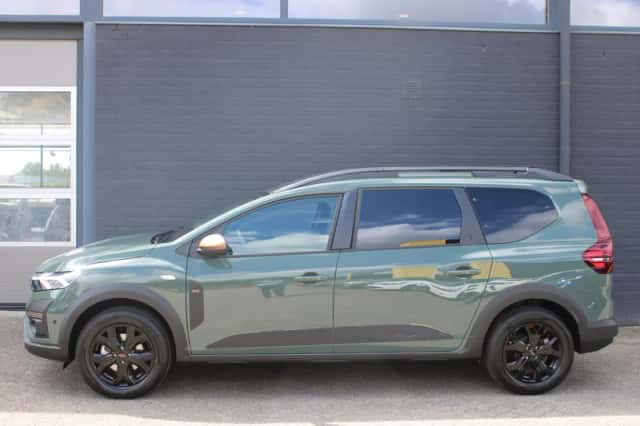 Dacia Jogger (2025) thumbnail 2