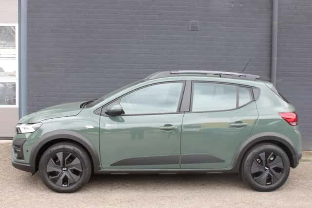Dacia Sandero Stepway (2025) thumbnail 2