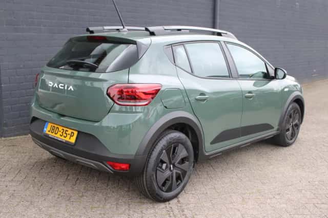 Dacia Sandero Stepway (2025) thumbnail 4