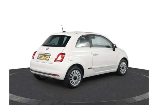 Fiat 500 (2022) thumbnail 2