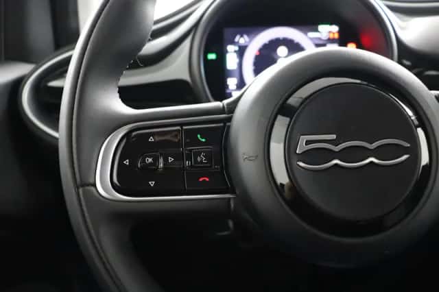 Fiat 500 (2021) thumbnail 16