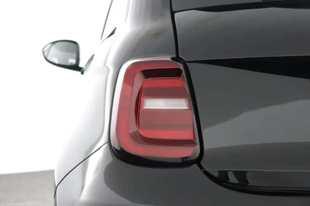 Fiat 500 (2021) thumbnail 35