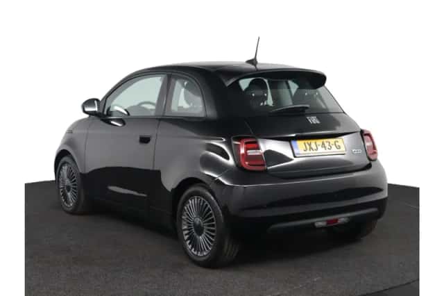 Fiat 500 (2021) thumbnail 10