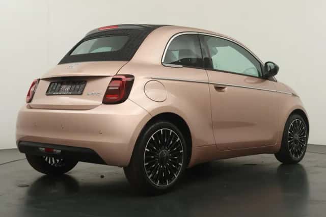 Fiat 500C (2026) thumbnail 3