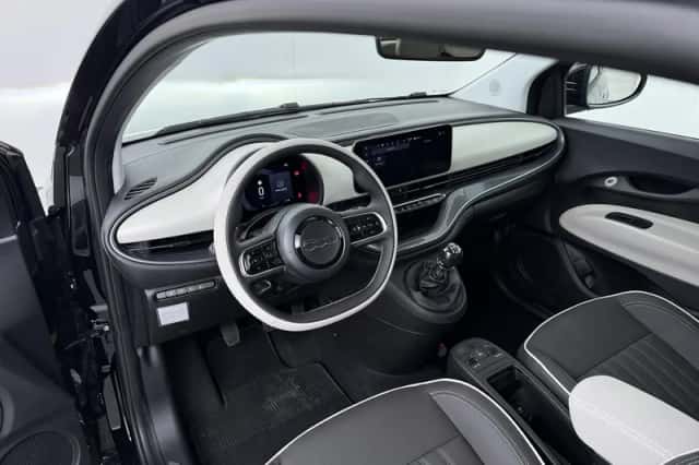 Fiat 500 (2026) thumbnail 2