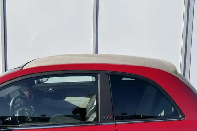 Fiat 500C (2022) thumbnail 5