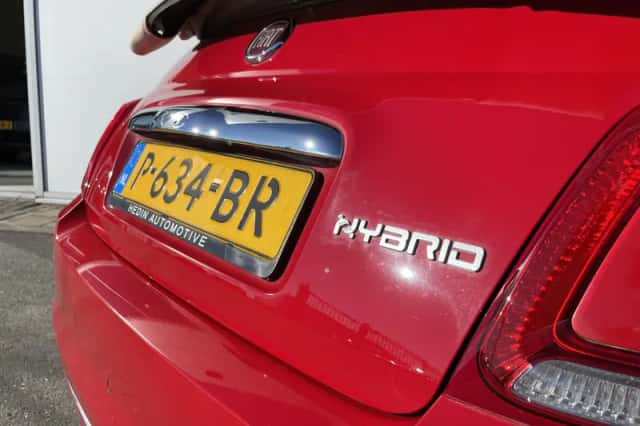 Fiat 500C (2022) thumbnail 8