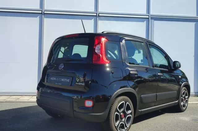 Fiat Panda (2021) thumbnail 2